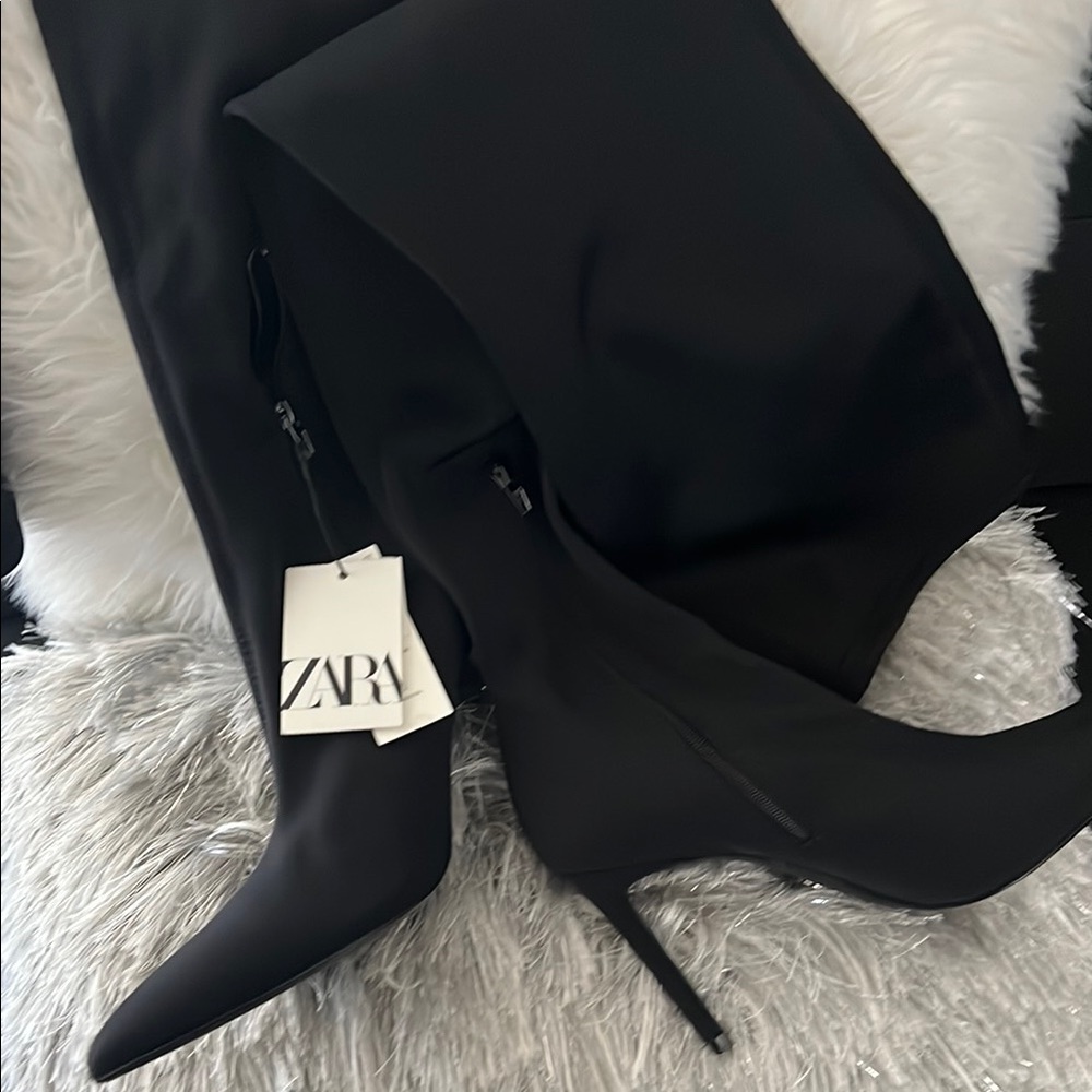 Zara Women's Black Stiletto Boots.